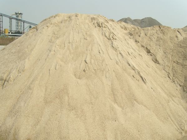 剛采出的河沙細膩